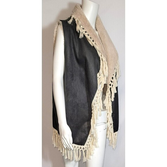 NWOT Entro Suede and Sherpa Vest - Size M - Picture 2 of 11
